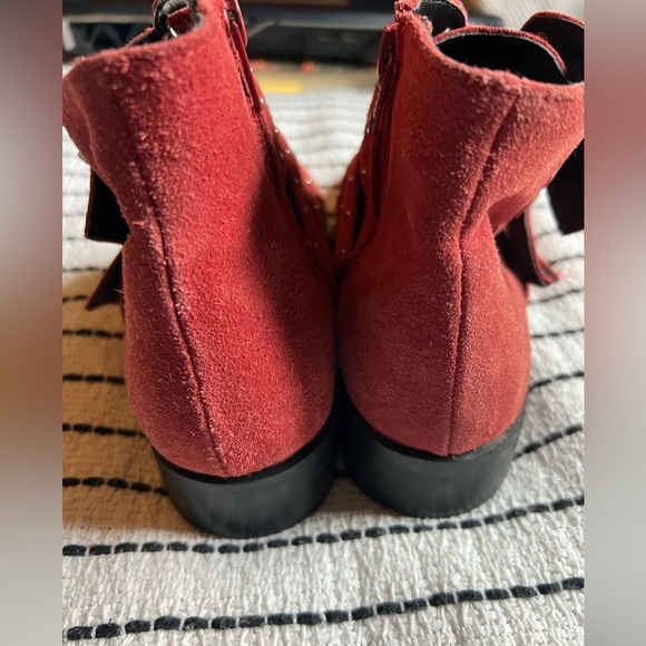 Topshop Red Suede Buckle Boho Rocker Ankle Boots, EU 38 - Picture 7 of 9